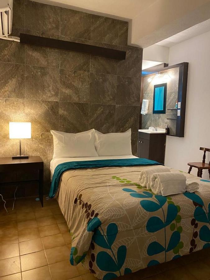 Tortuga Hotel Cabo San Lucas Bagian luar foto
