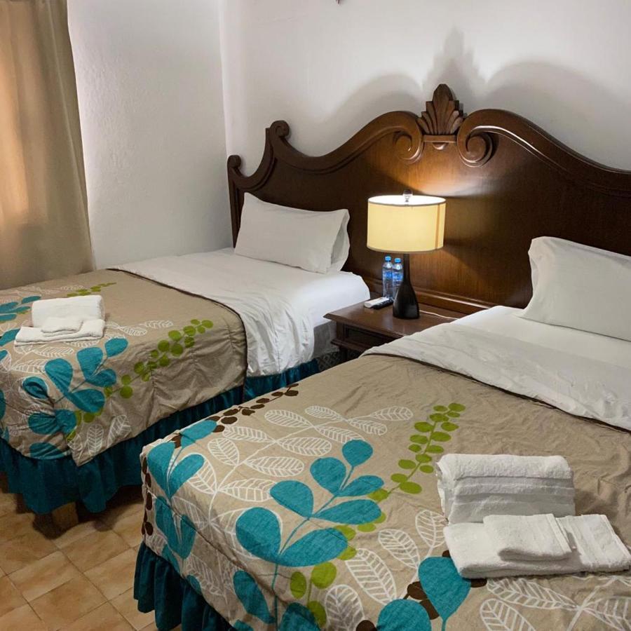 Tortuga Hotel Cabo San Lucas Bagian luar foto
